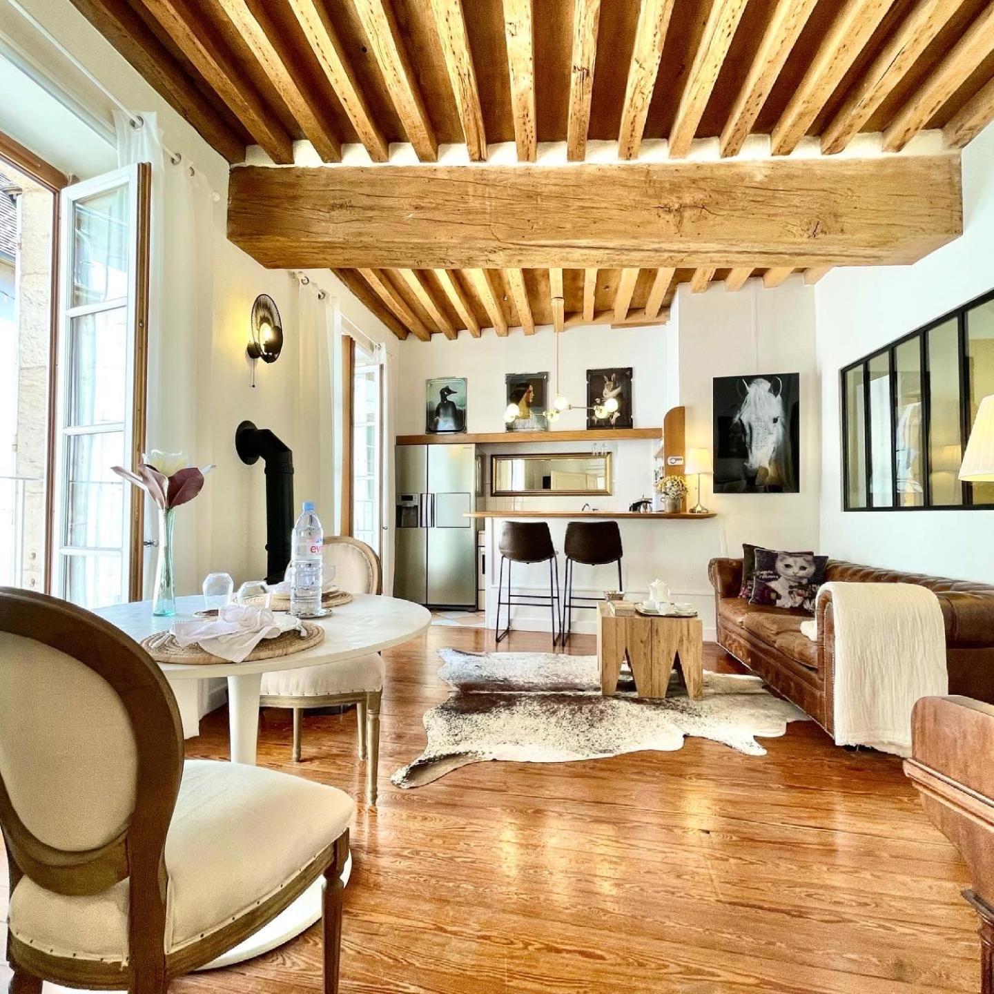 Grand Cru, Appartement Au Centre Medieval De Beaune Бон Екстериор снимка
